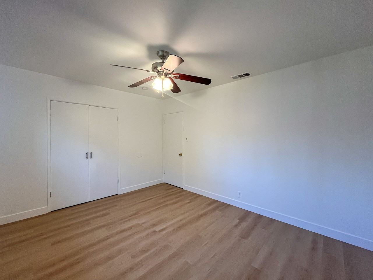 10625 Crenshaw Blvd - Photo 5 of 15