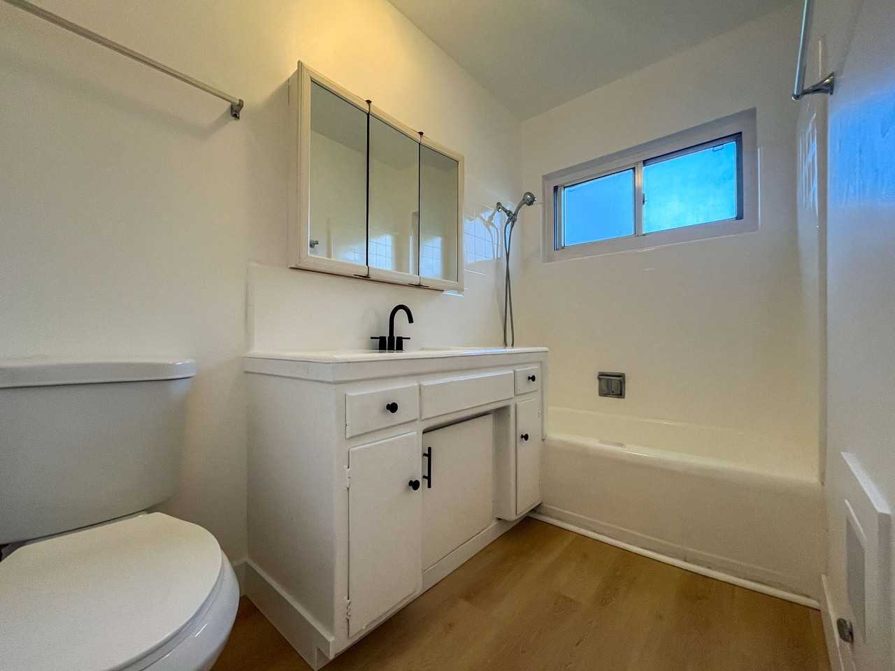 10625 Crenshaw Blvd - Photo 7 of 15