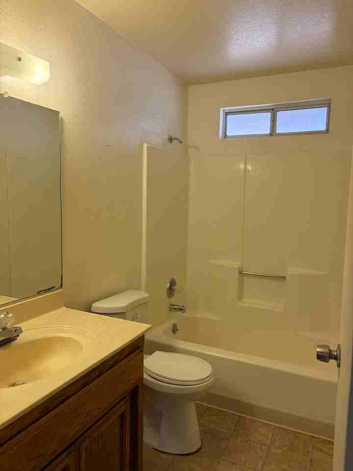 9641 N Loop Blvd - Photo 3 of 7