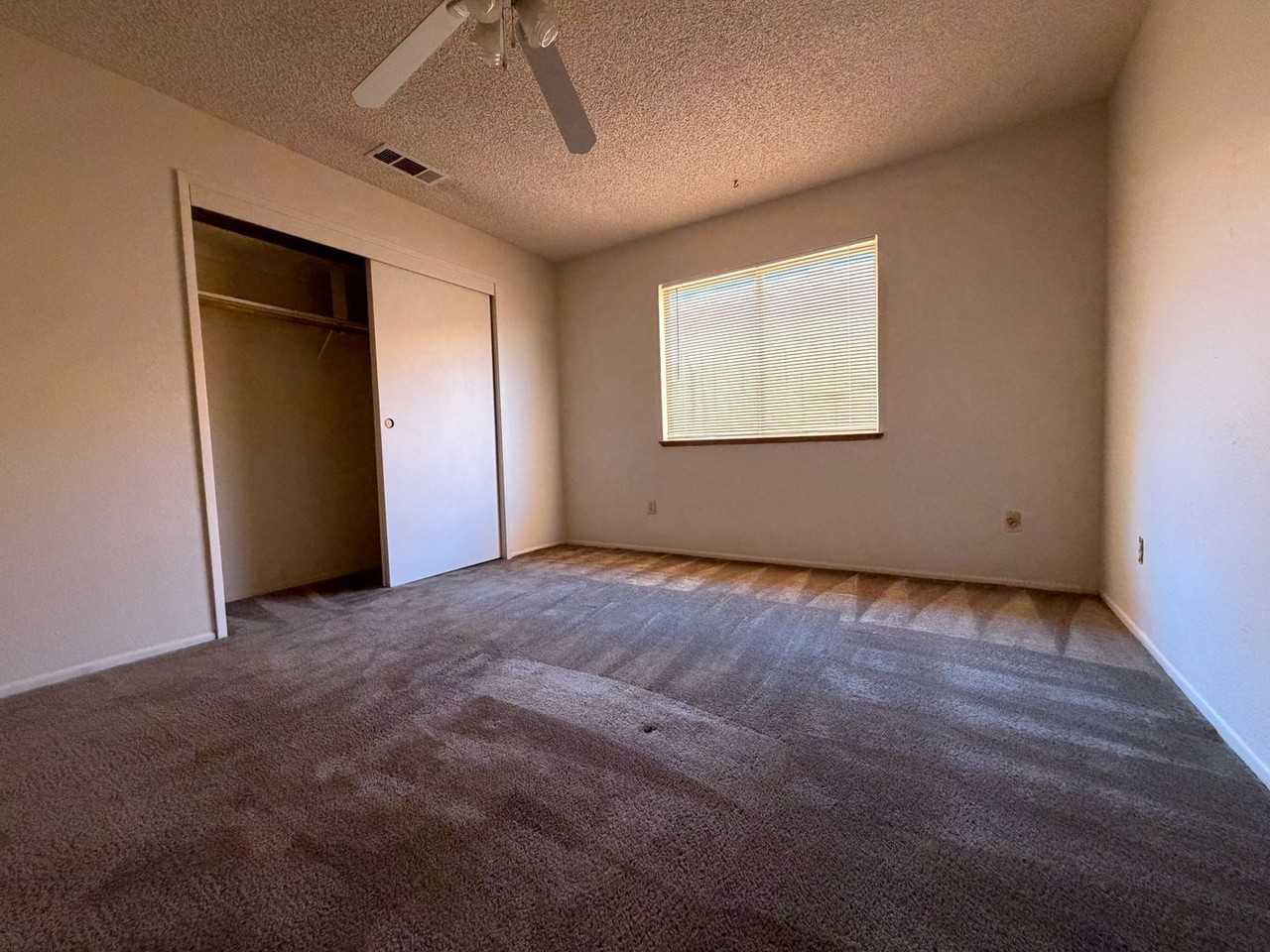 9641 N Loop Blvd - Photo 7 of 7