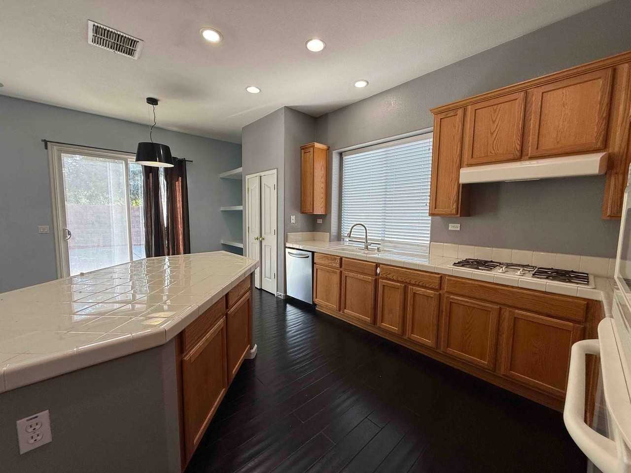 7000 Rawley Way - Photo 7 of 29