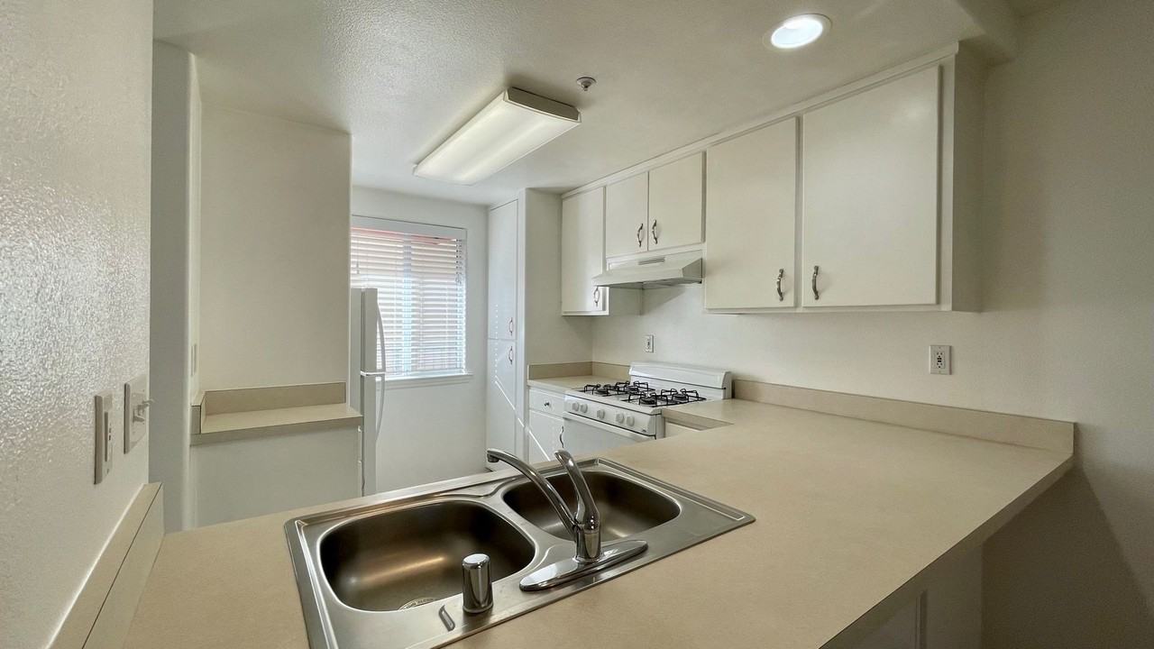 3053 S Higuera St #9 - Photo 5 of 17