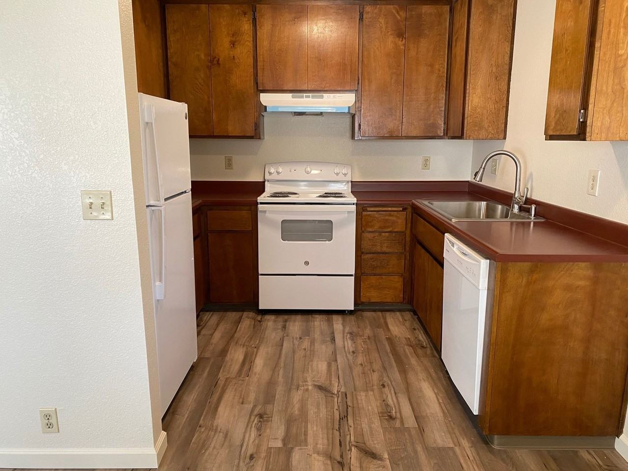 390 Cherry Ln #13 - Photo 4 of 14