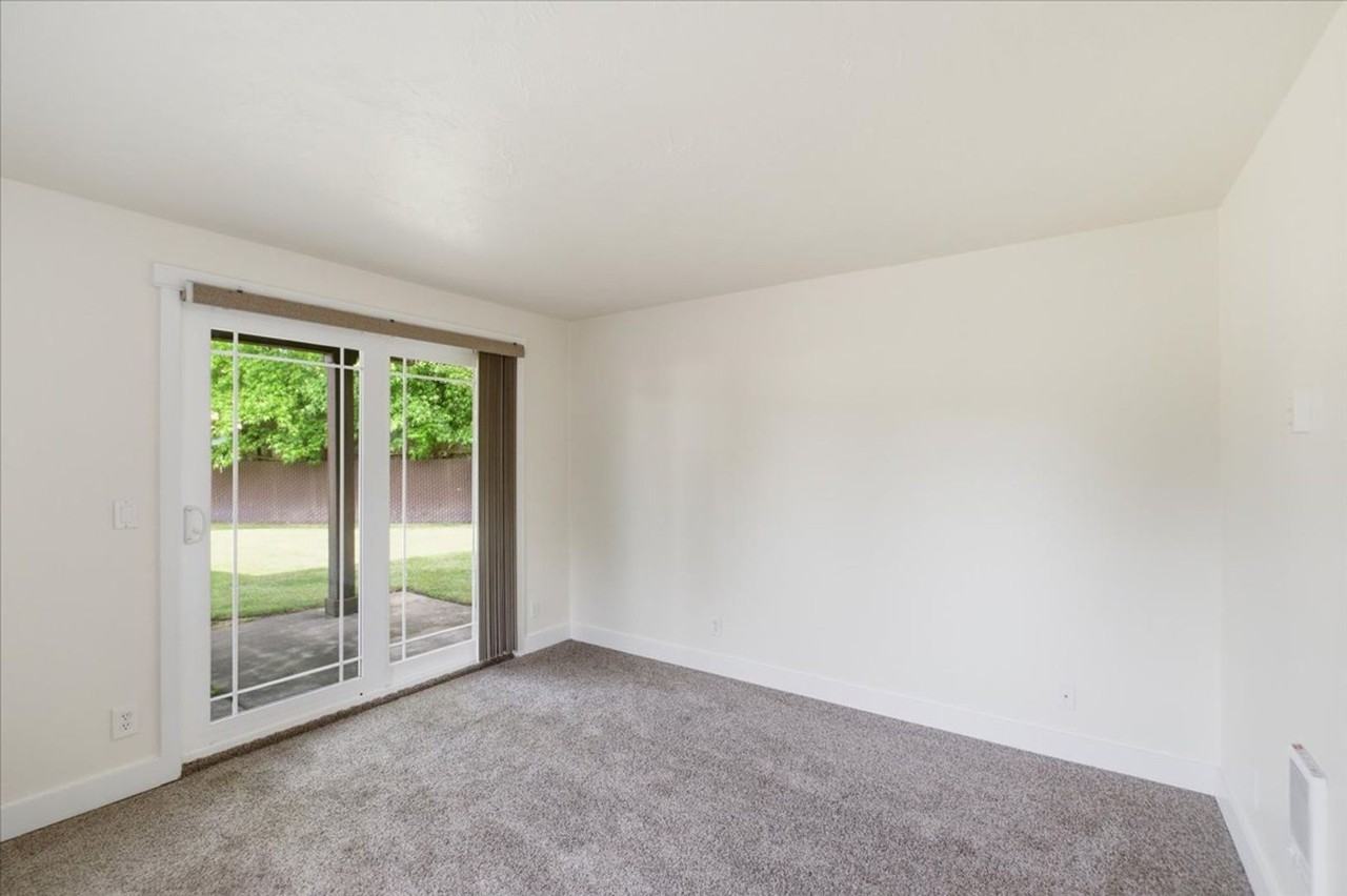 2864 Newton Pl - Photo 5 of 30