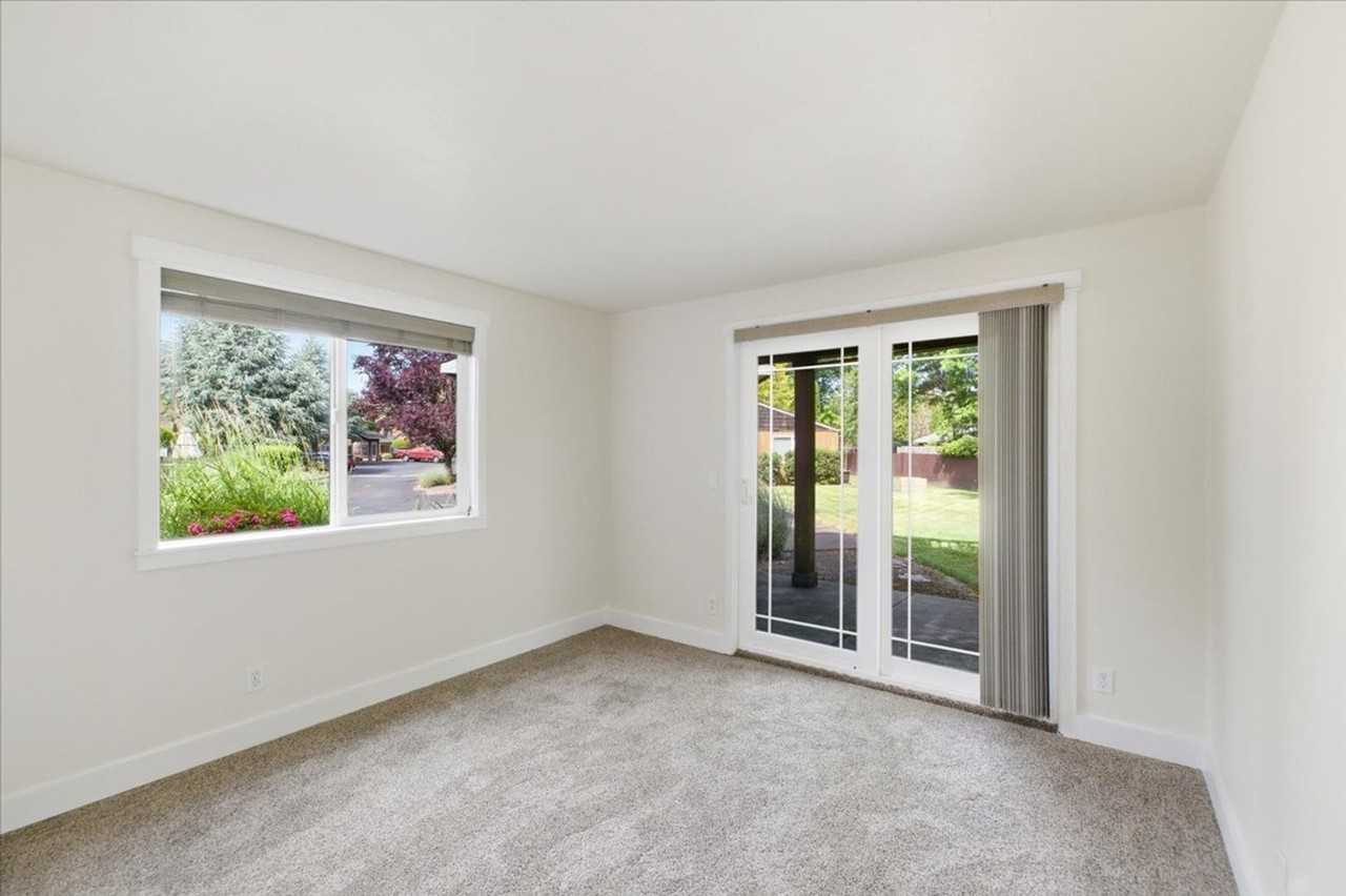 2864 Newton Pl - Photo 6 of 30