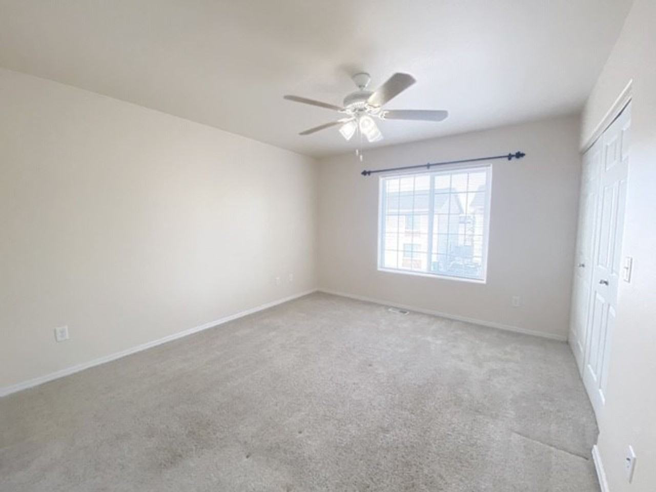 6227 E Tudor Rd - Photo 2 of 48