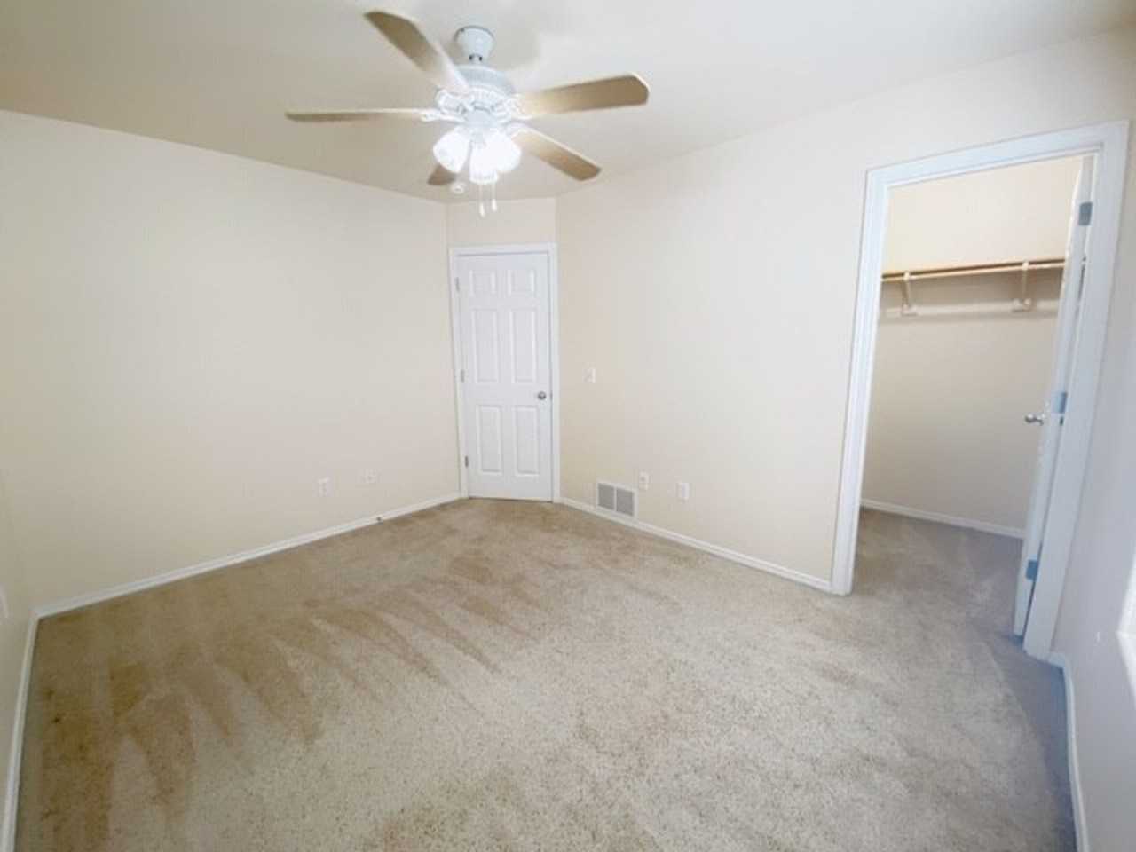 6227 E Tudor Rd - Photo 3 of 48