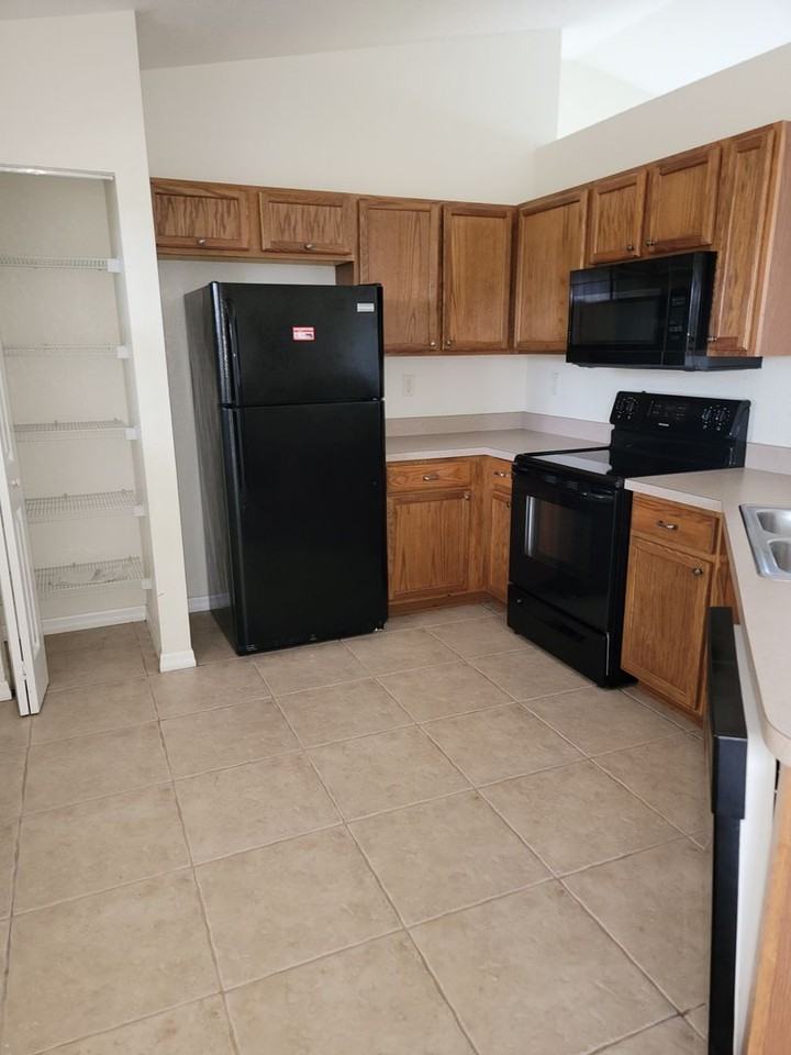 15710 Se 92nd Ave - Photo 4 of 13