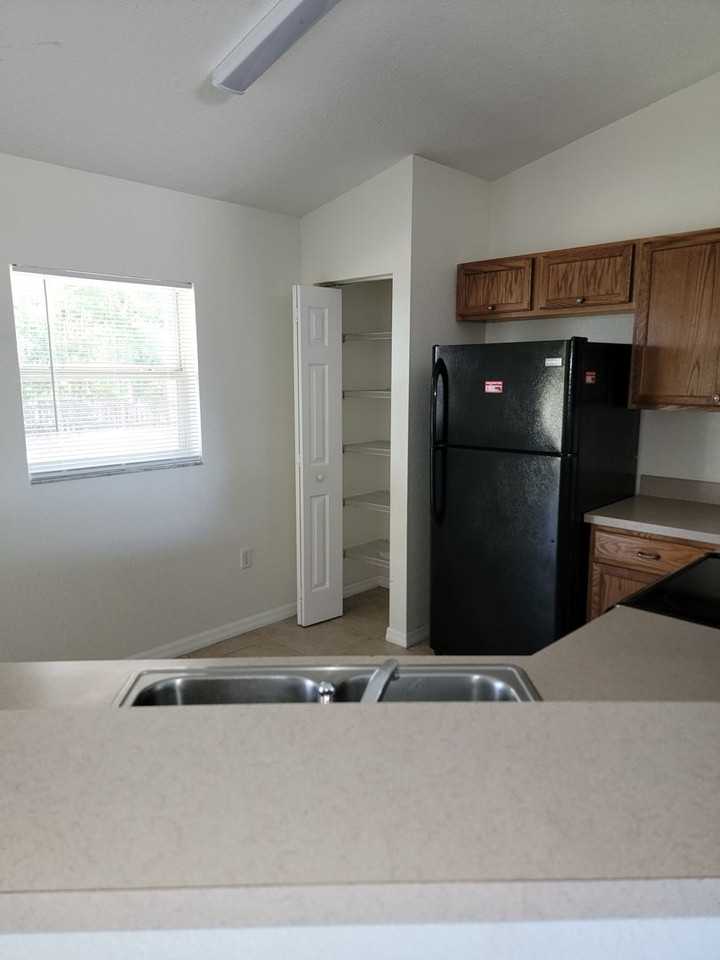 15710 Se 92nd Ave - Photo 6 of 13