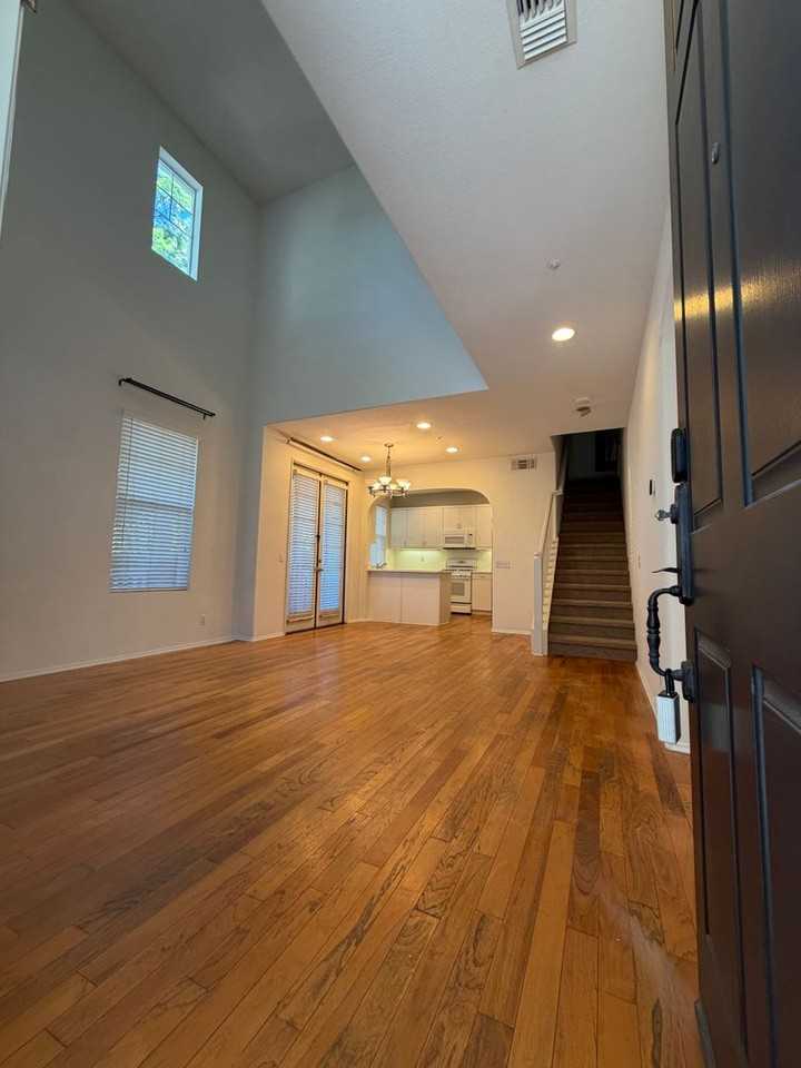 12 Ballard St - Photo 5 of 34