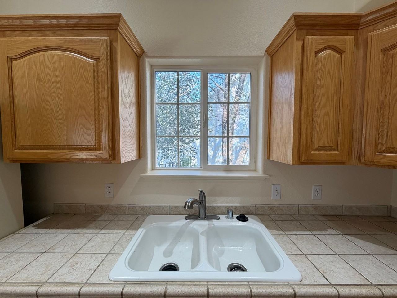 1624 Ray Ct - Photo 6 of 33