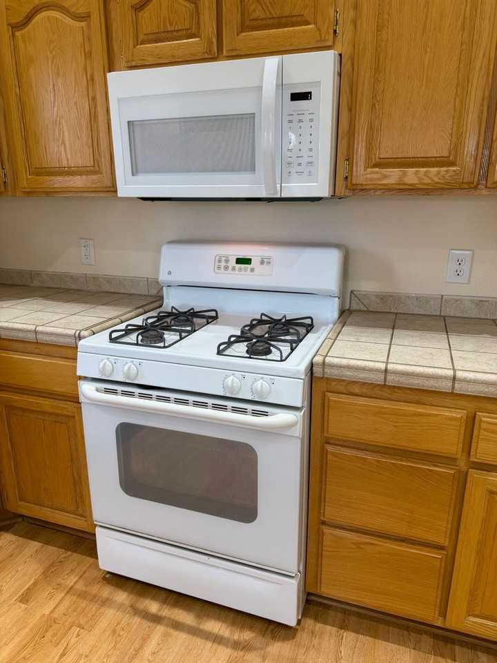 1624 Ray Ct - Photo 7 of 33
