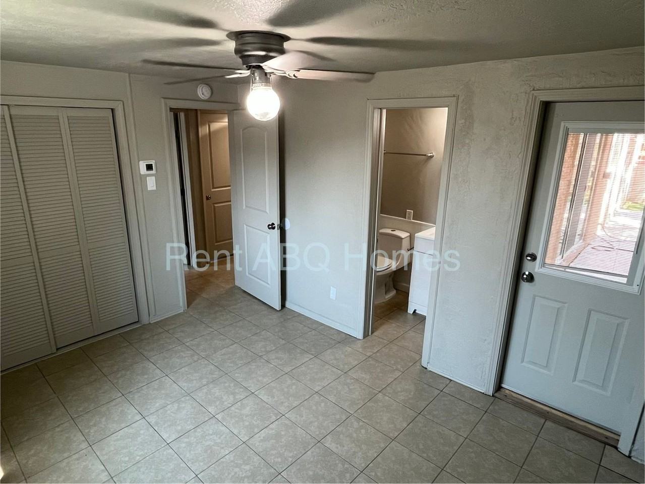 5812 Aztec Rd Ne - Photo 5 of 7