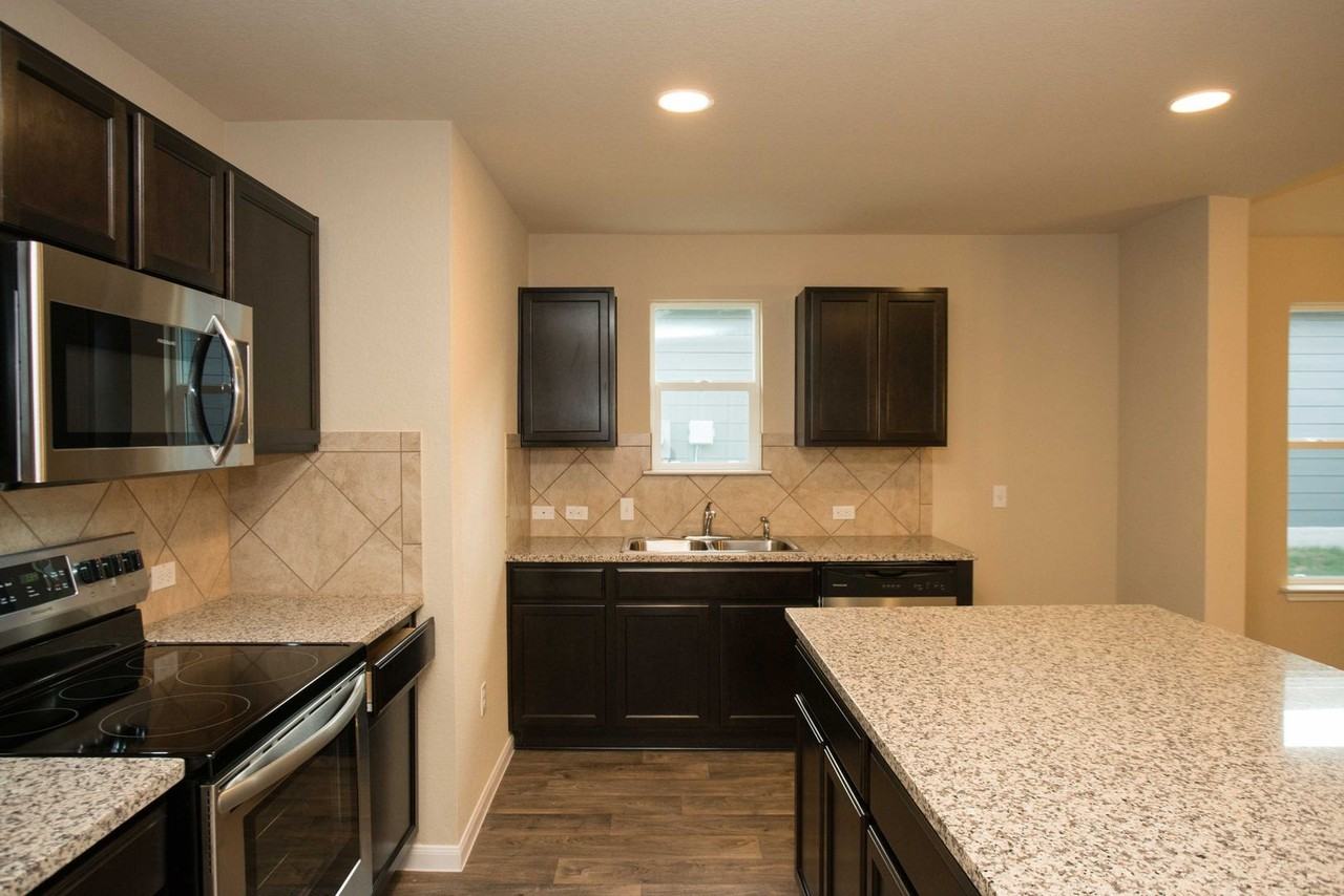 142 Sulphur River Loop - Photo 3 of 29