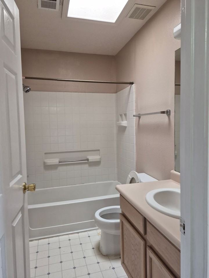 4604 Bismark Hills Way Ne - Photo 6 of 9