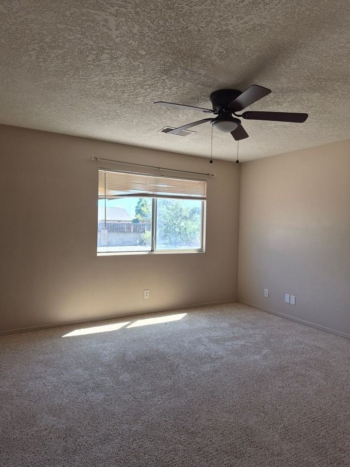 4604 Bismark Hills Way Ne - Photo 7 of 9