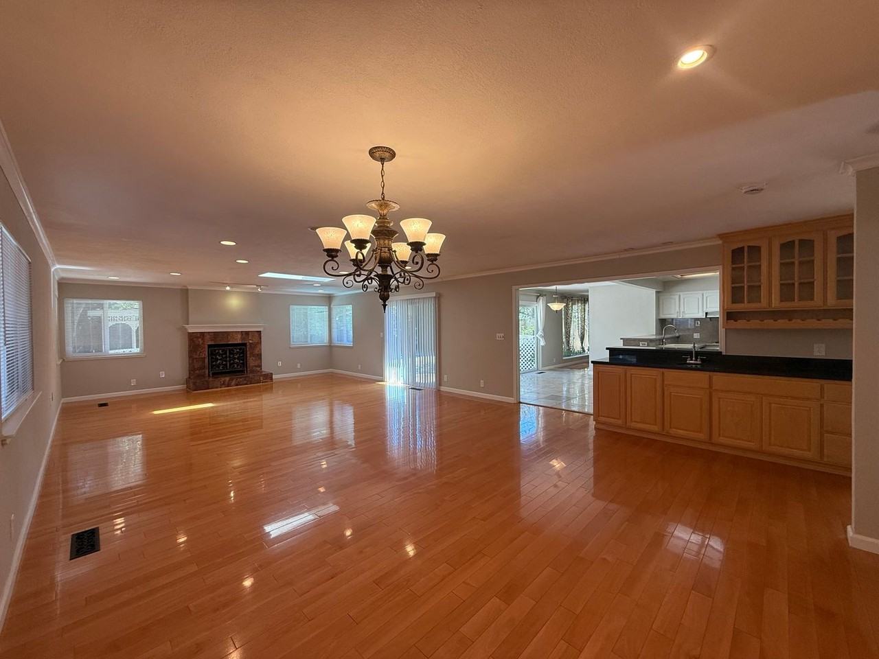 5536 Fern Dr - Photo 3 of 16