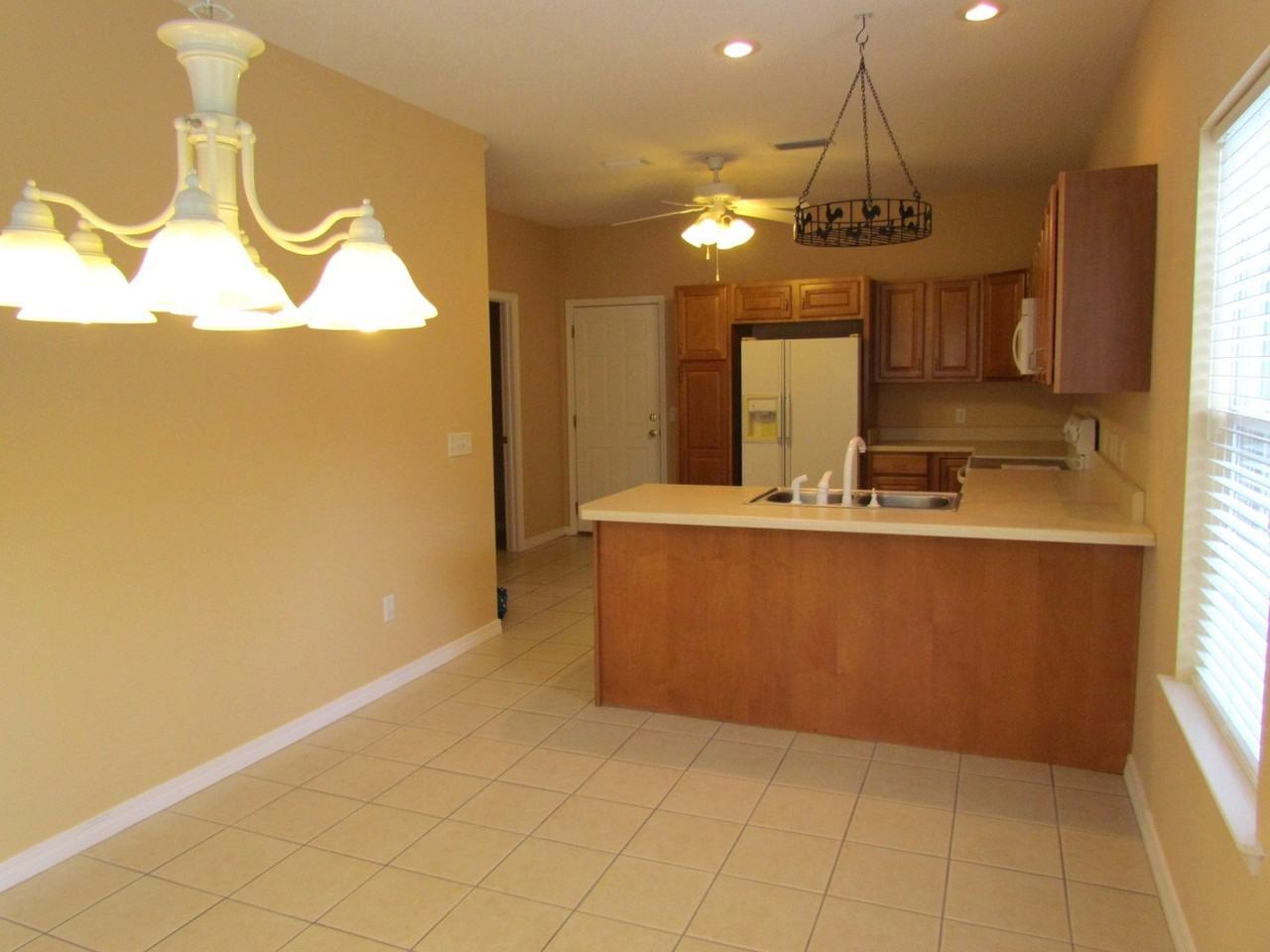 4530 White Point Ct - Photo 3 of 11