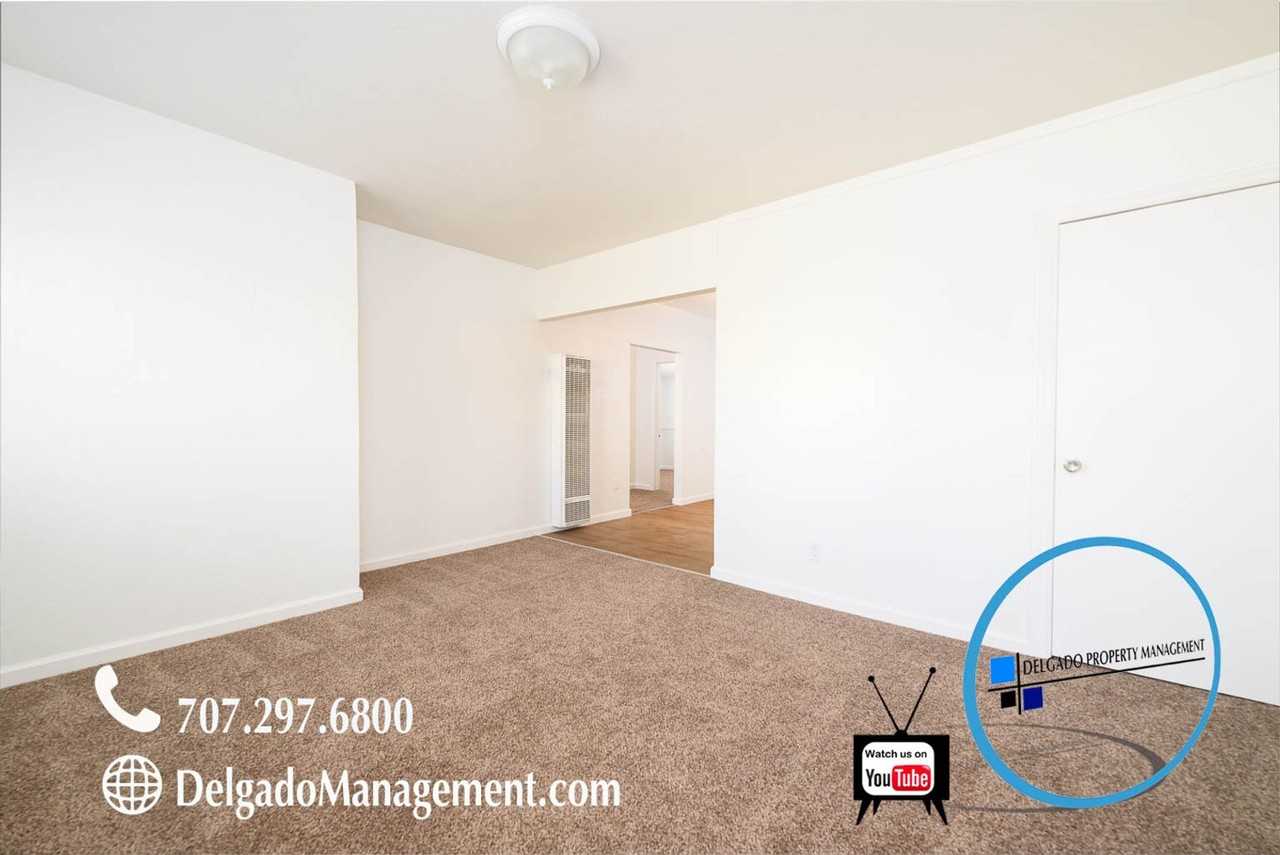 650 E I St - Photo 4 of 23
