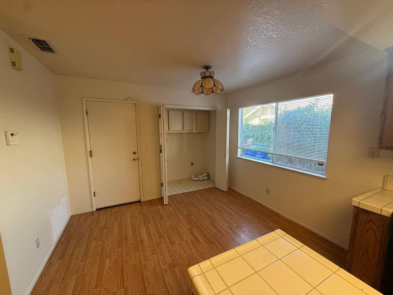 7007 Sutherland Way - Photo 5 of 15