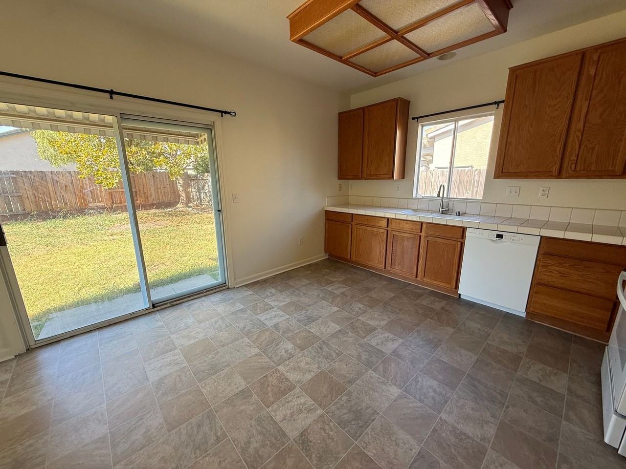 3193 Saginaw St - Photo 3 of 10
