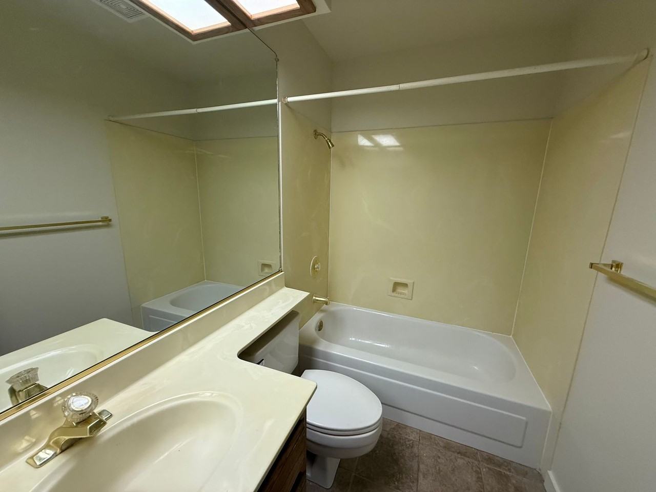 2825 Airons Ct - Photo 5 of 12