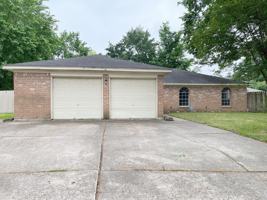 featured image of 23907 Pea Ridge Dr