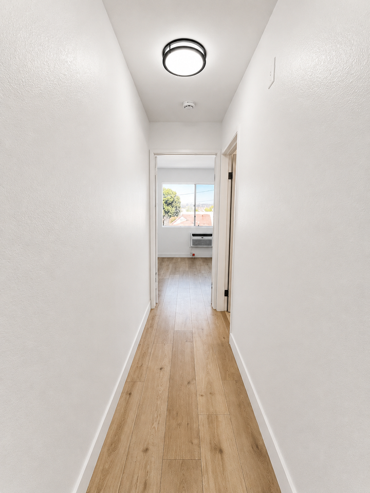 Broadway Apartments - Photo 7 of 34