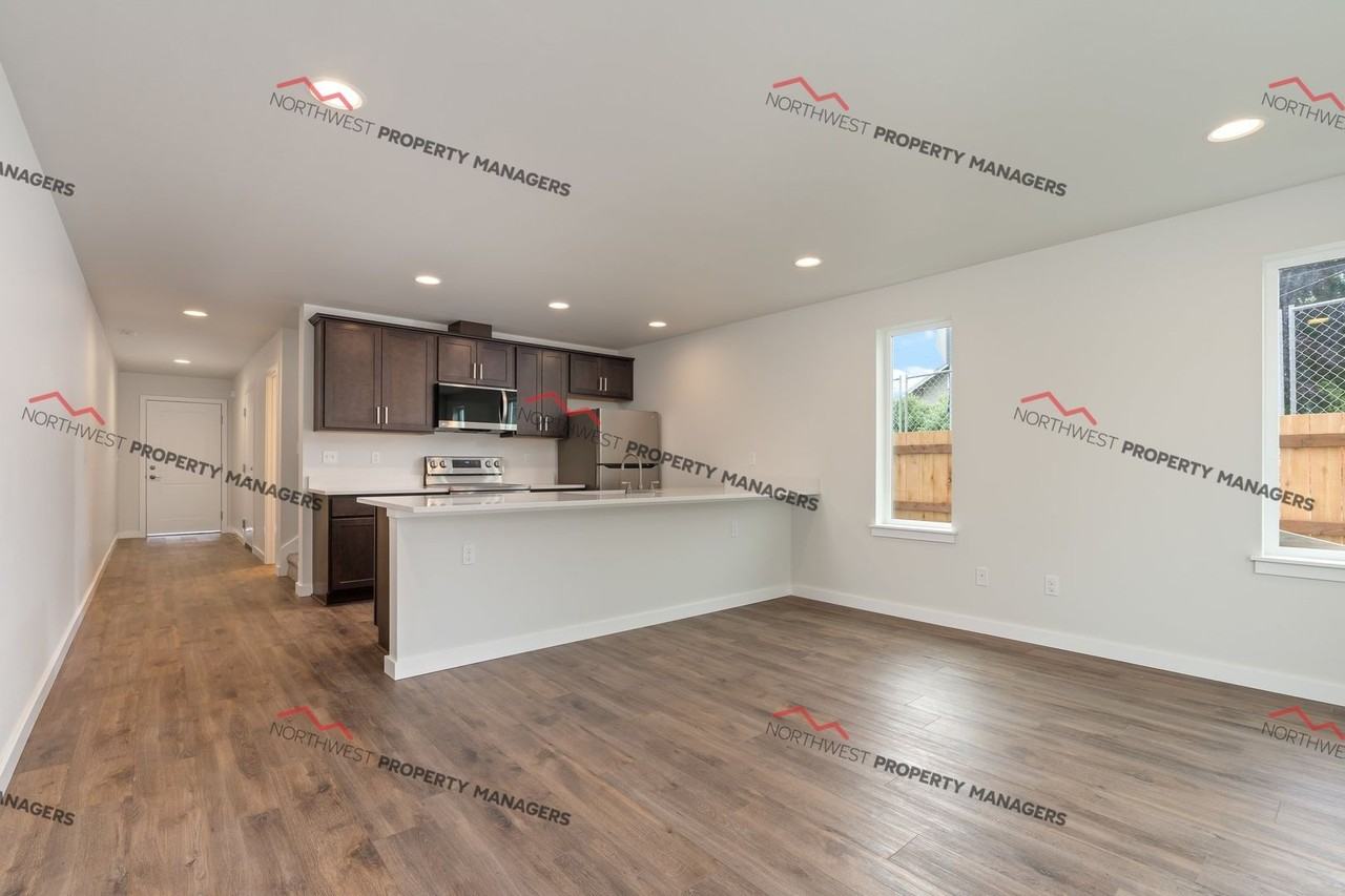 r280 Stella Station Townhomes - Photo 7 of 48