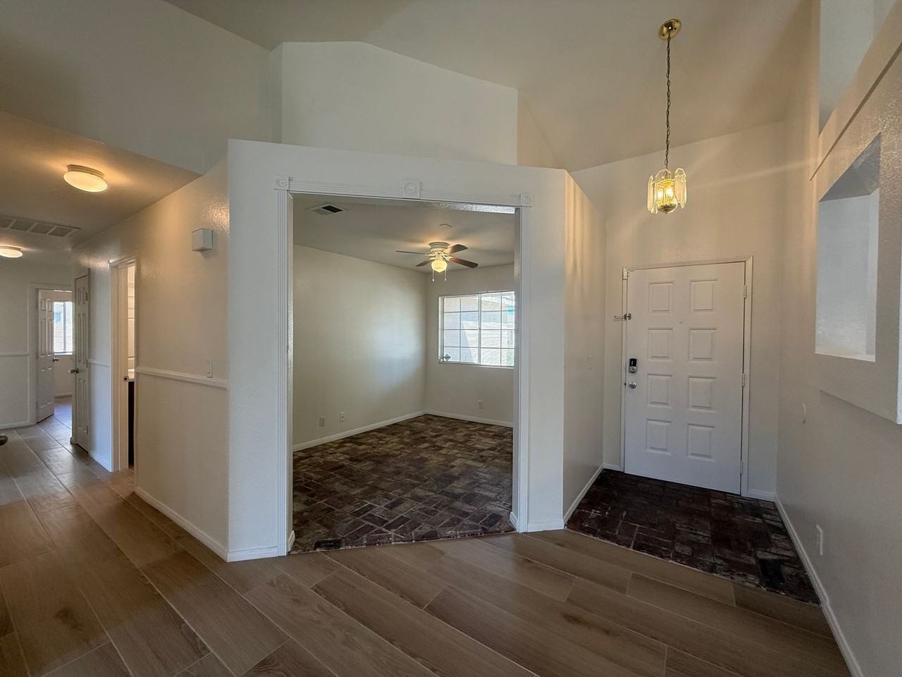 6124 Malaga Ct - Photo 2 of 17