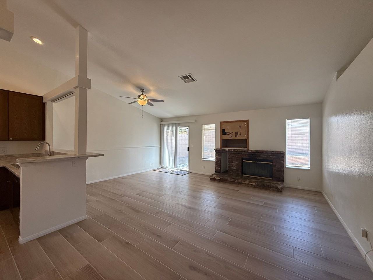 6124 Malaga Ct - Photo 4 of 17