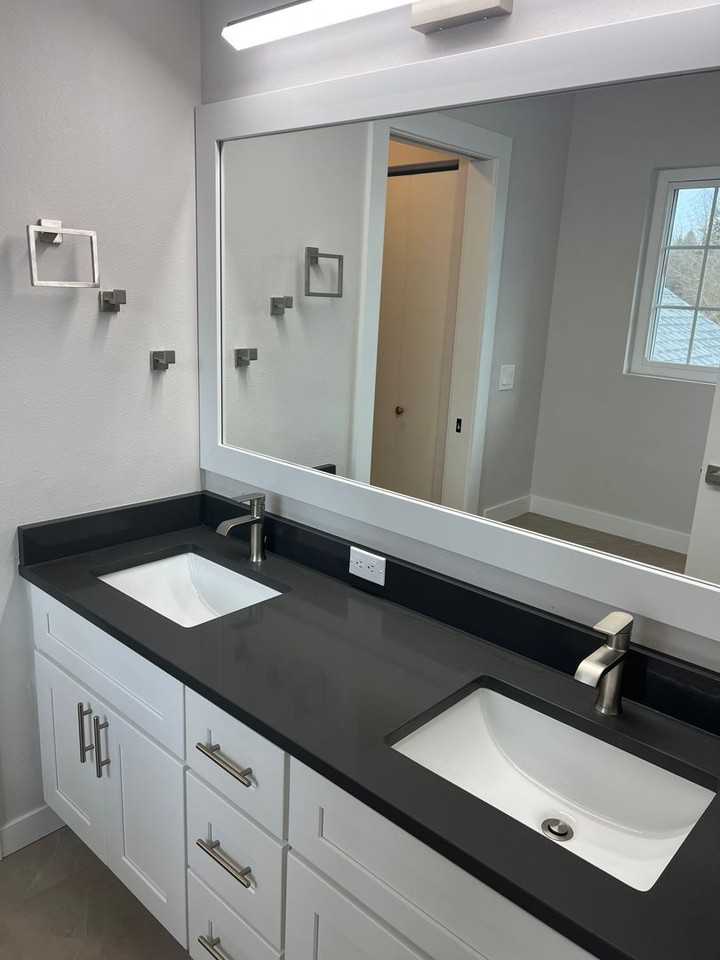4200 Ingleside Dr Se - Photo 6 of 13
