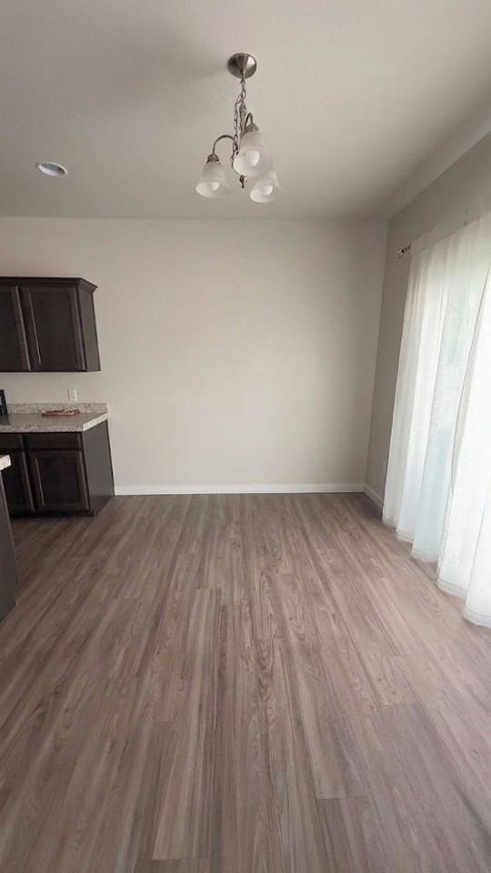 842 W Wellington Ave - Photo 7 of 22