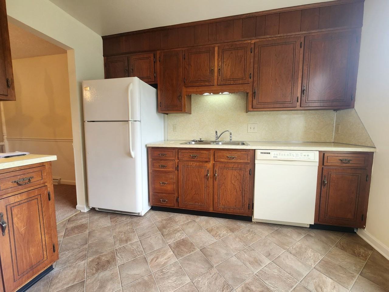 34 William Penn Dr - Photo 4 of 24