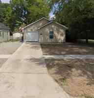 featured image of 308 W Forest St
