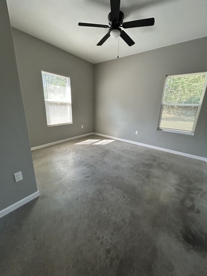308 W Forest St - Photo 5 of 14