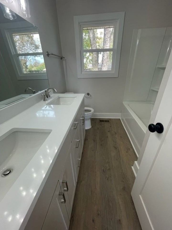 64 E Caldwell St - Photo 2 of 6