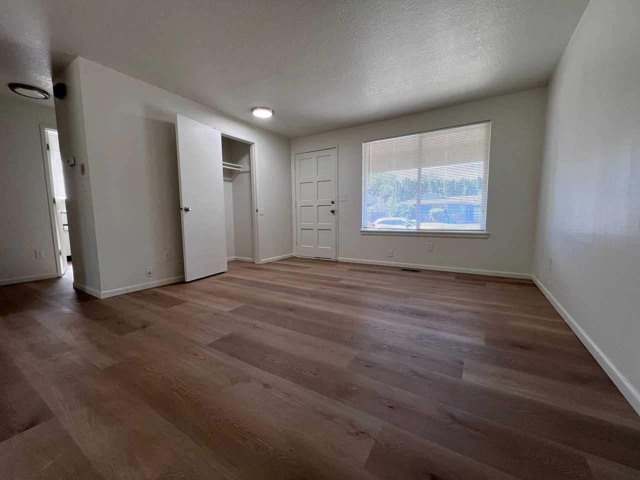 1106 Sw Fox Ct - Photo 5 of 22