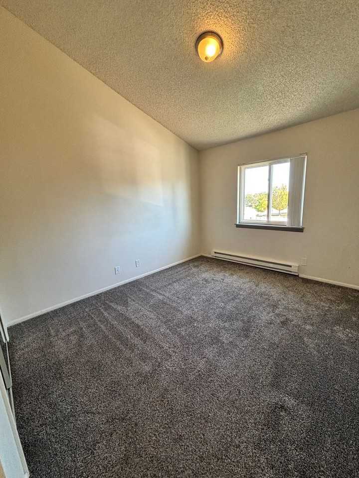 210 S Ingalls St #9 - Photo 7 of 14