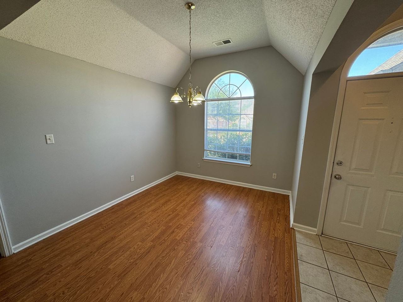 7081 Beringer Dr S - Photo 3 of 19