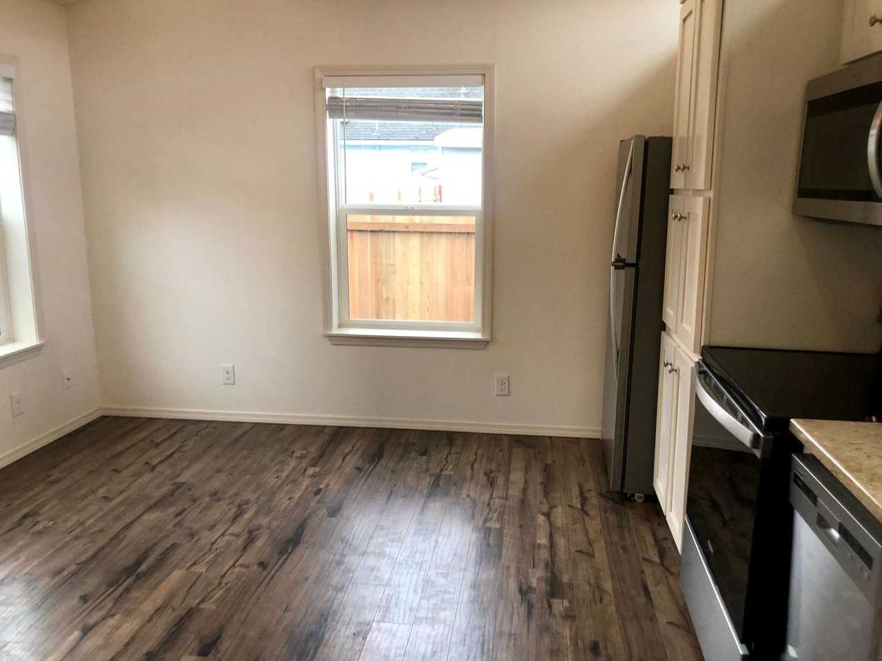 5251B Se Bybee Blvd - Photo 4 of 10