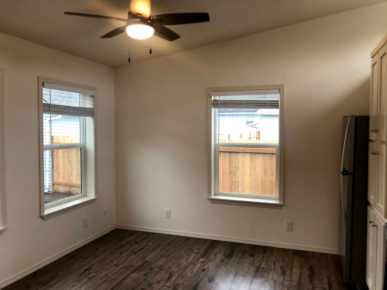 5251B Se Bybee Blvd - Photo 5 of 10