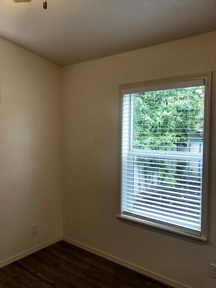 5251B Se Bybee Blvd - Photo 7 of 10