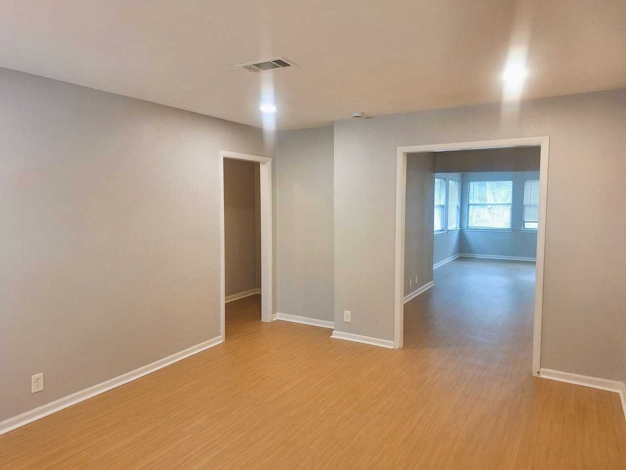 7204 Karen Dr - Photo 6 of 38