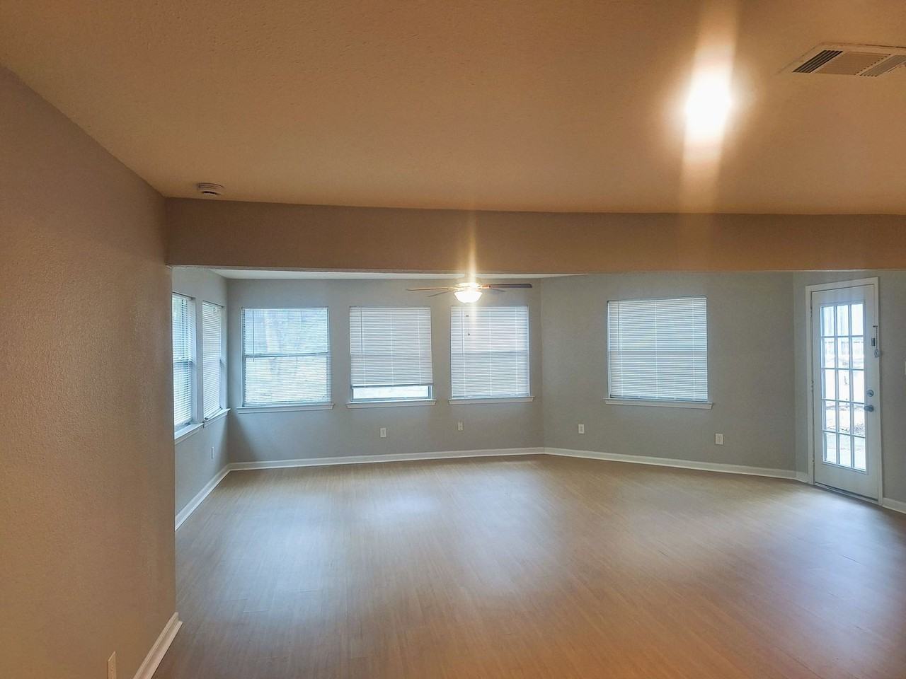 7204 Karen Dr - Photo 7 of 38
