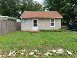 featured image of 1701 English St