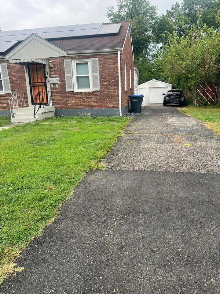 1015 W Indian Trl - Photo 2 of 28