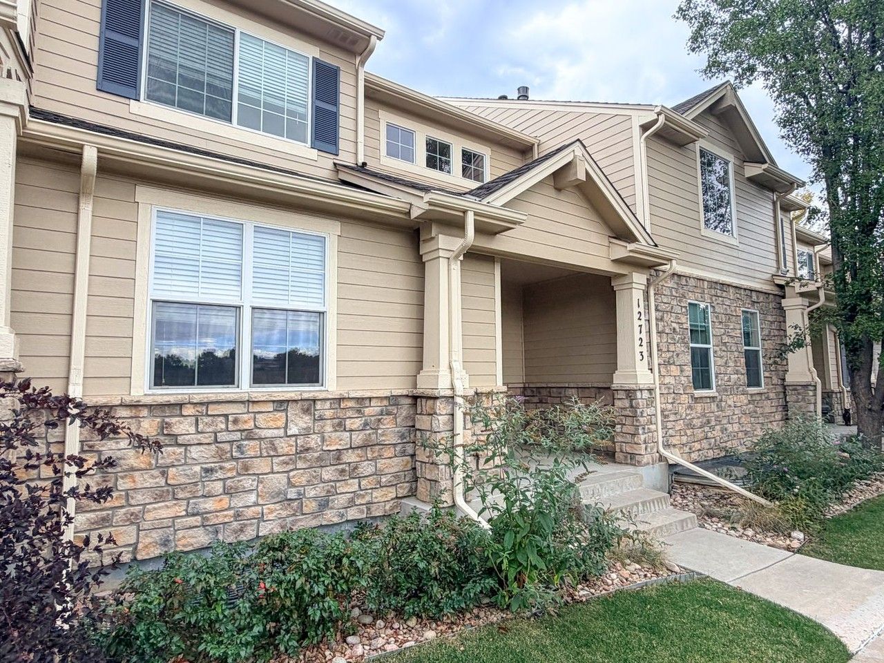 12723 W Bowles Pl - Photo 4 of 40