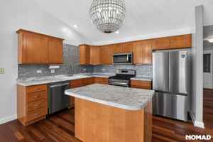 featured image of 194 Stirling Pl