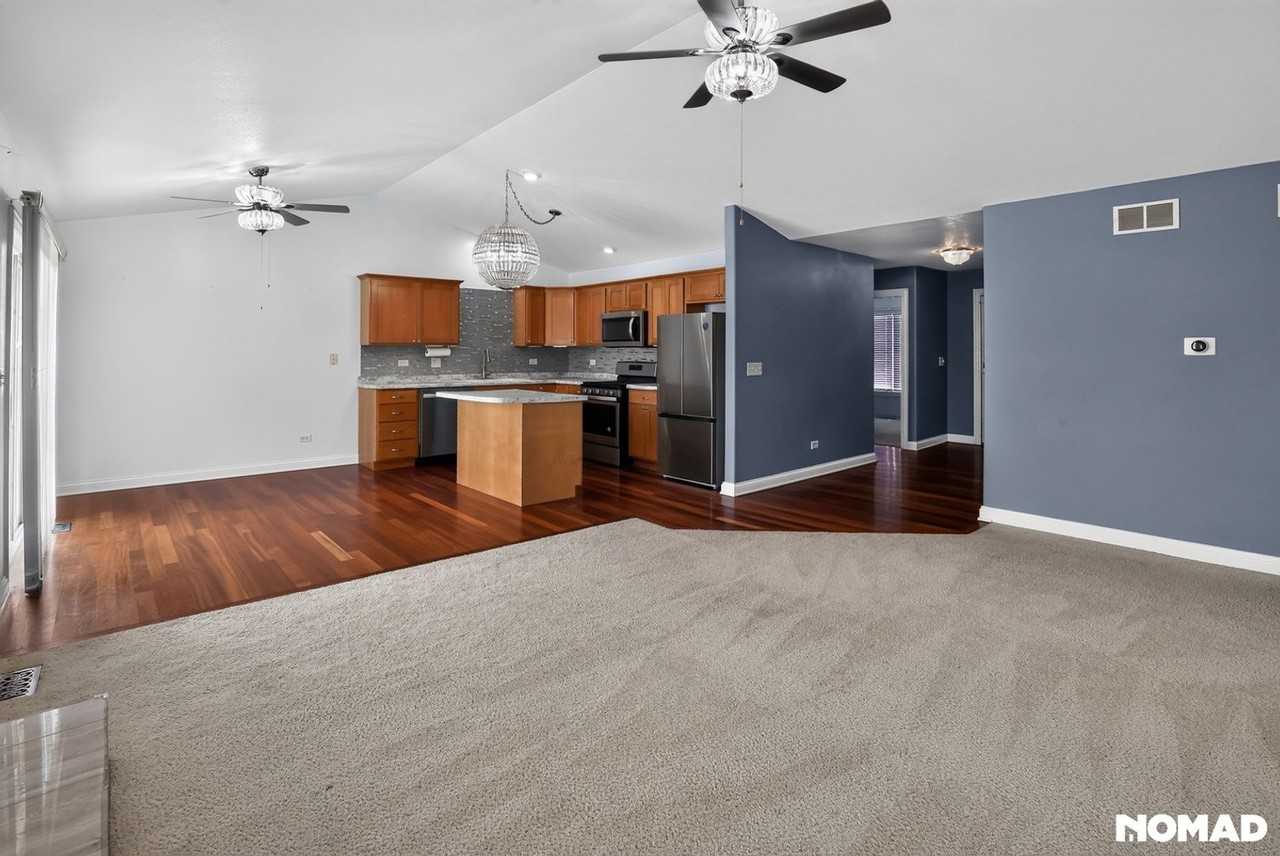 194 Stirling Pl - Photo 3 of 29